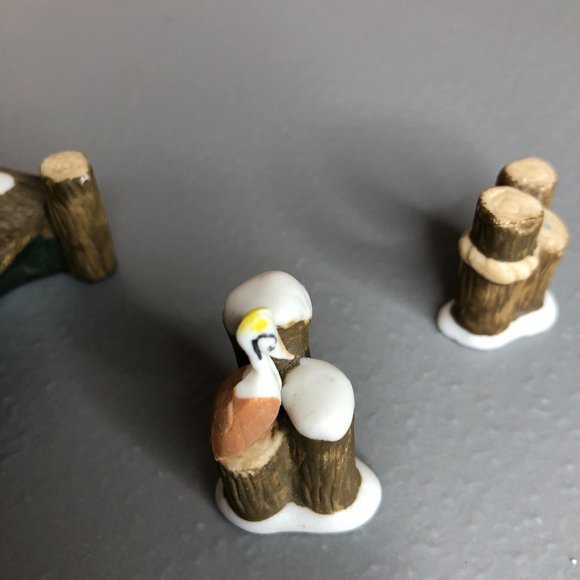 Pacific Rim Christmas Village Accessories Boardwalk Dock Snow Pelicans Piling - Picture 4 of 15